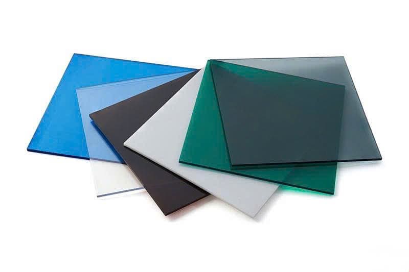 Tấm nhựa lấy sáng Polycarbonate dạng Đặc