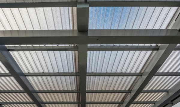 Tấm lợp polycarbonate dạng sóng Skylite với cấu trúc nhẹ và độ cứng cao